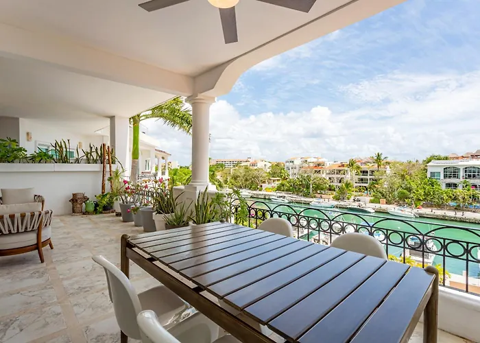 Aventuras Club Marina Aparthotel 4*